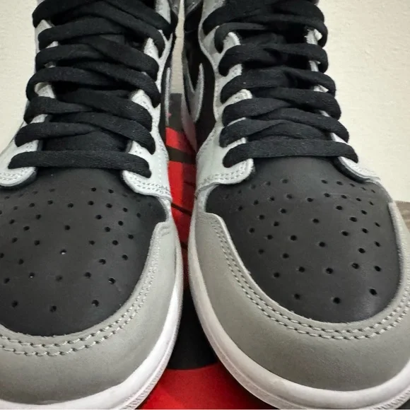 Air Jordan 1 High Retro OG Shadow Mens Size 9.5 - Picture 3 of 9
